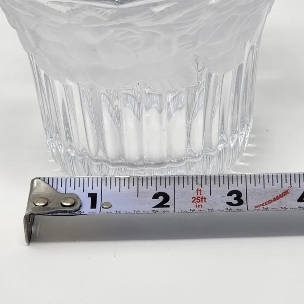 Vintage Mikasa Studio Nova Winter Rose Embossed Ribbed‎ Crystal Vase